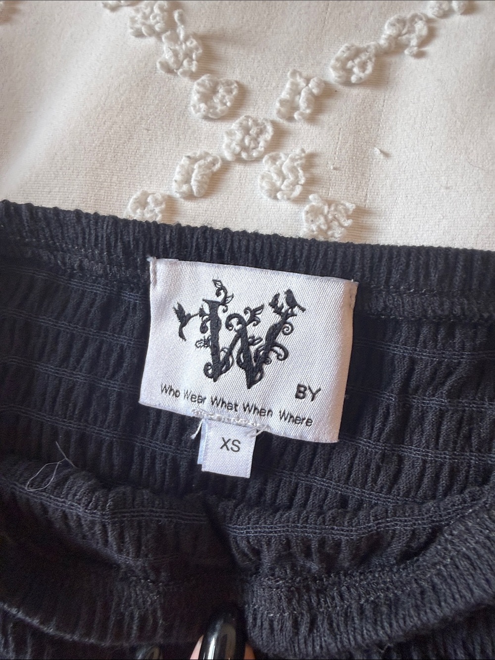 Who Wear What When Where Black Smocked Top with Gingham Puff Sleeves - Picture 2 of 8